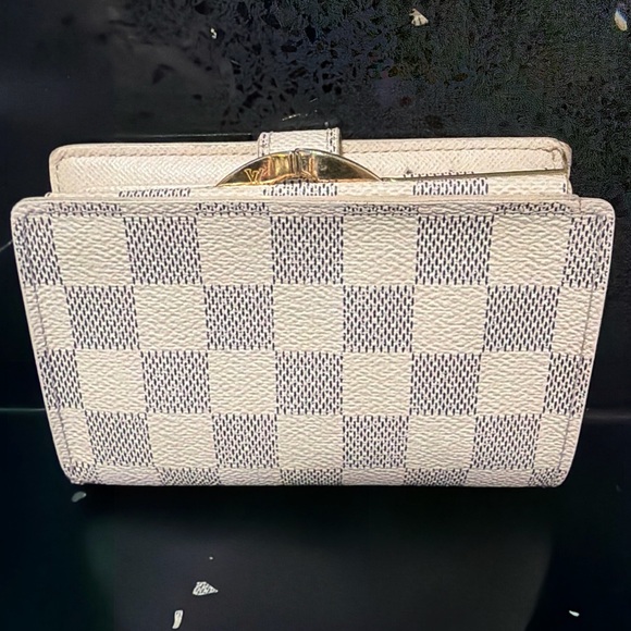 Authentic Louis Vuitton Damier Azur Kisslock Wallet - Picture 2 of 13